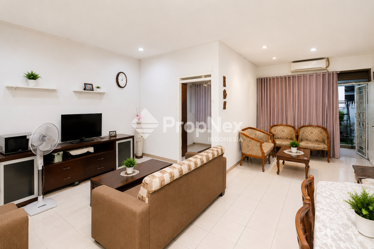 Rumah Terawat Siap Huni Komplek Dian Permai Bandung